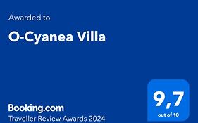 O-Cyanea Villa With Heated Pool